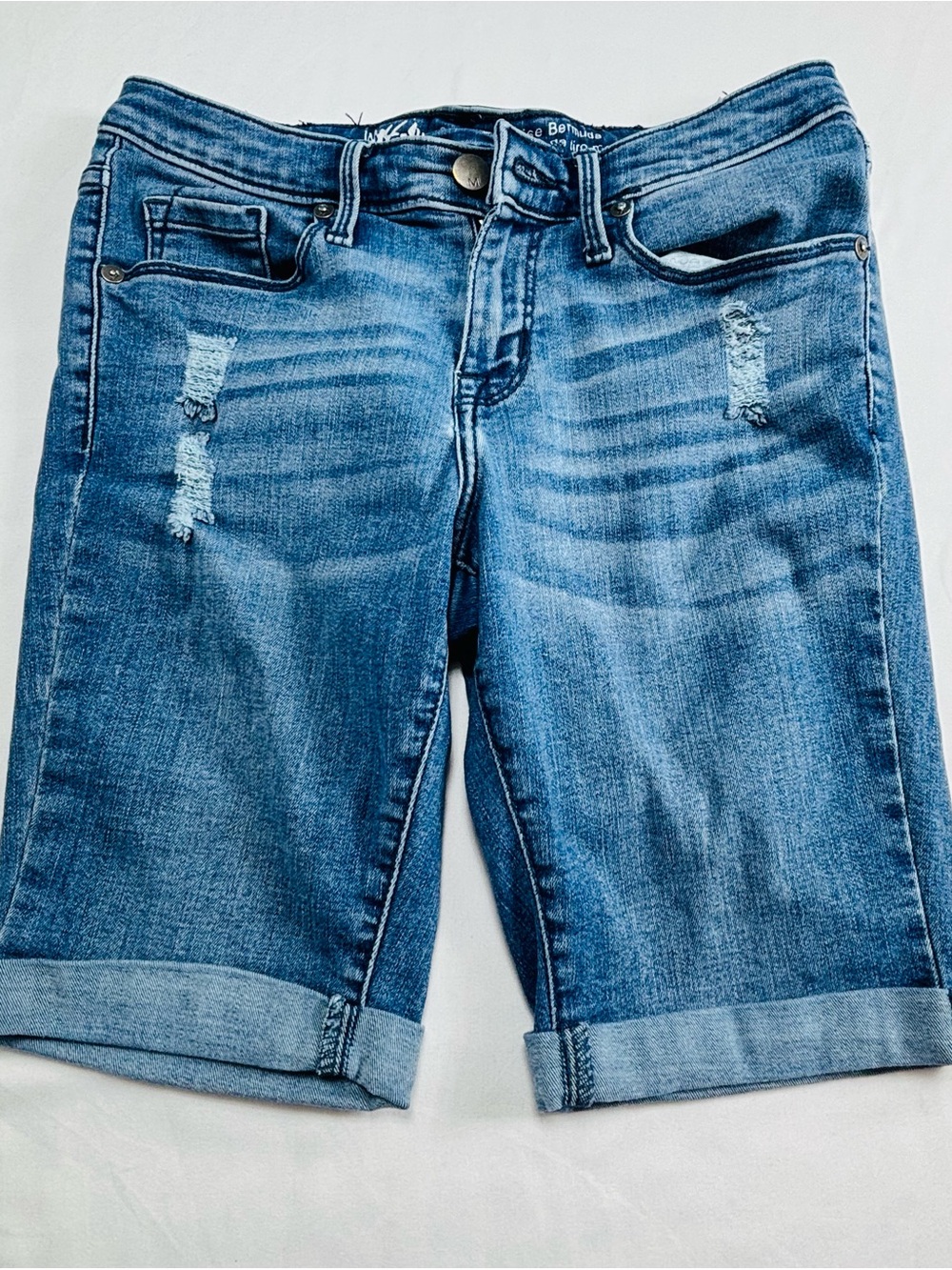 Classic Blue Denim Cuffed Women’s Shorts W654